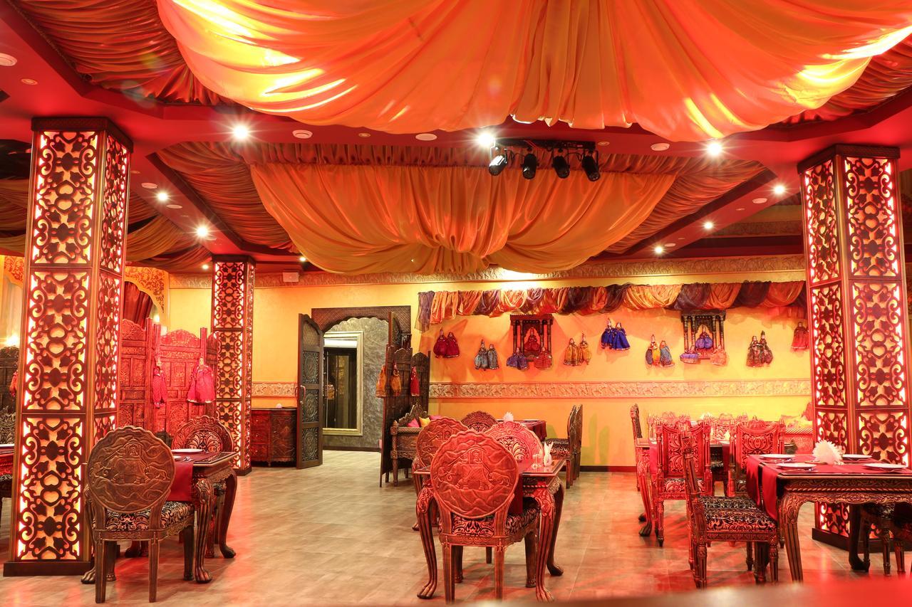 India Palace Hotel Charkov Buitenkant foto