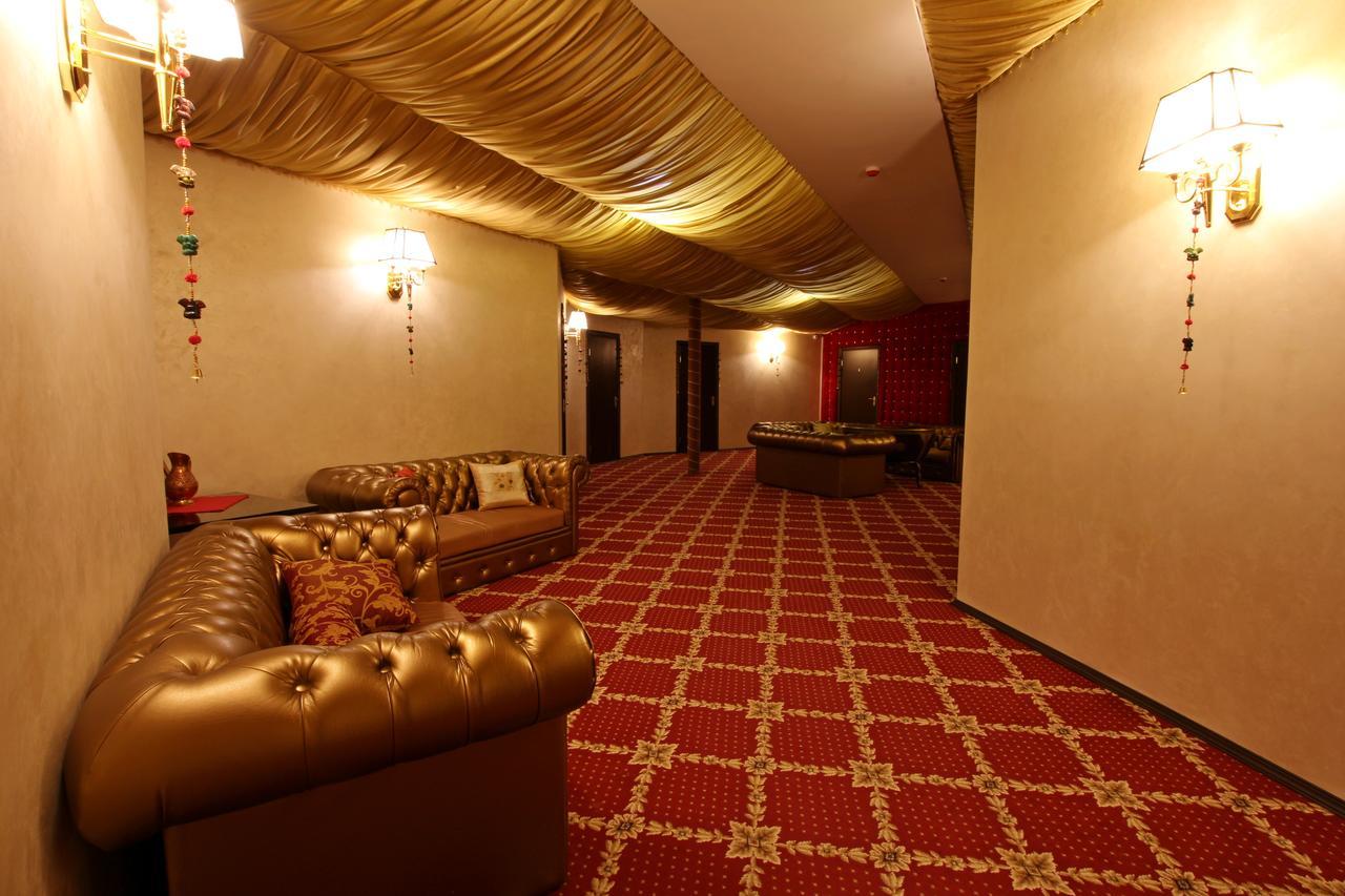 India Palace Hotel Charkov Buitenkant foto